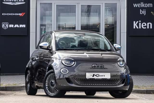 Fiat 500e (2020) thumbnail 1