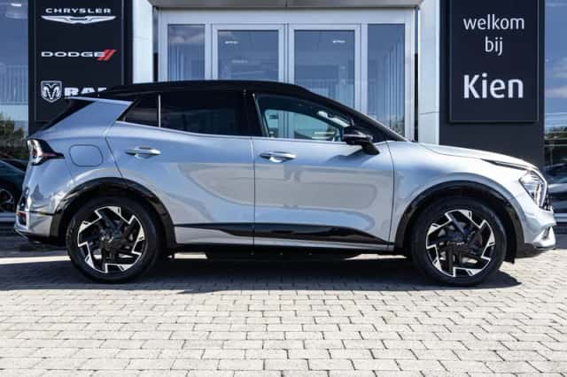 Kia Sportage (2023) thumbnail 4