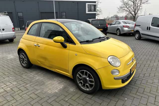 Fiat 500 (2010) thumbnail 3