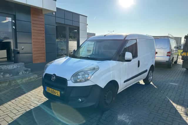 Fiat Doblò (2013) thumbnail 1