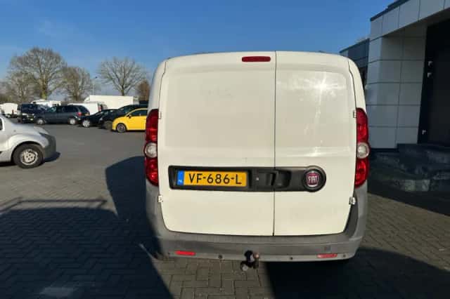 Fiat Doblò (2013) thumbnail 6