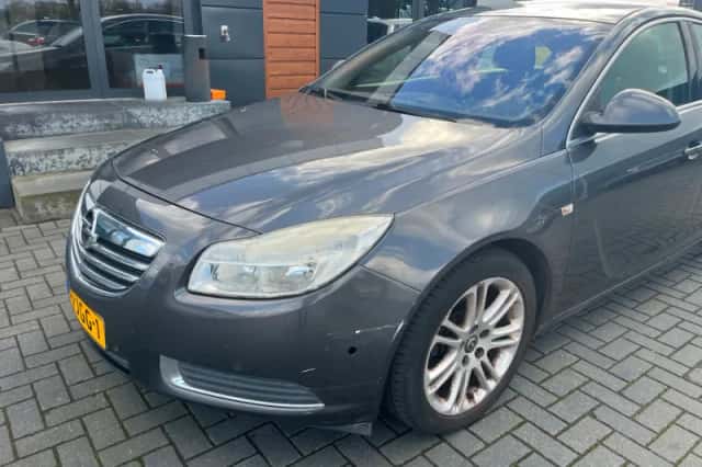 Opel Insignia (2009) thumbnail 2
