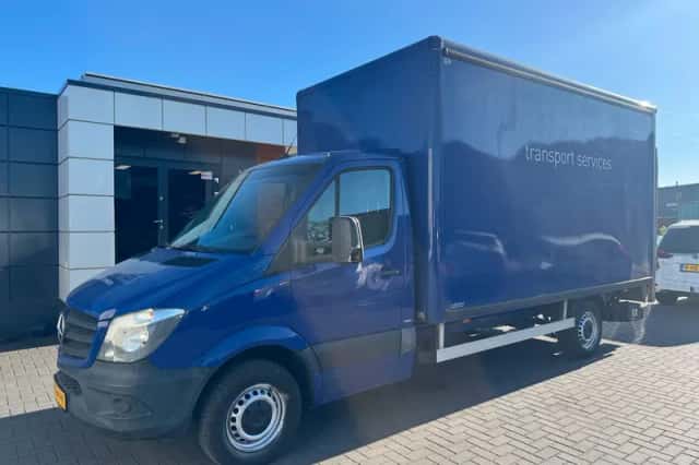 Mercedes-Benz Sprinter (2018) thumbnail 1