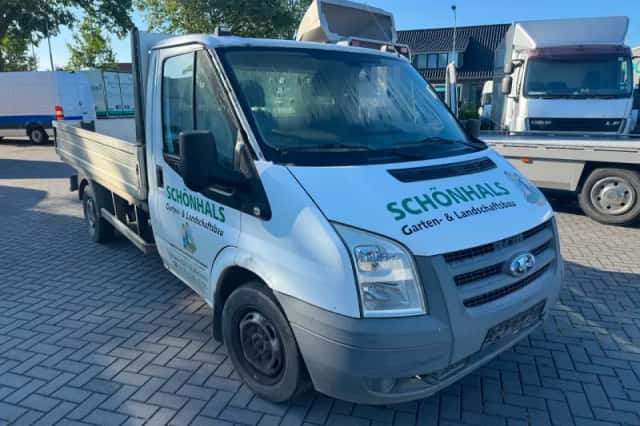 Ford Transit (2010) thumbnail 2