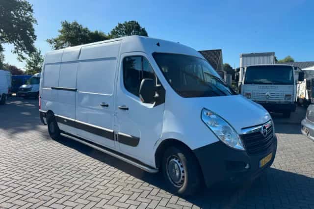 Opel Movano (2018) thumbnail 1