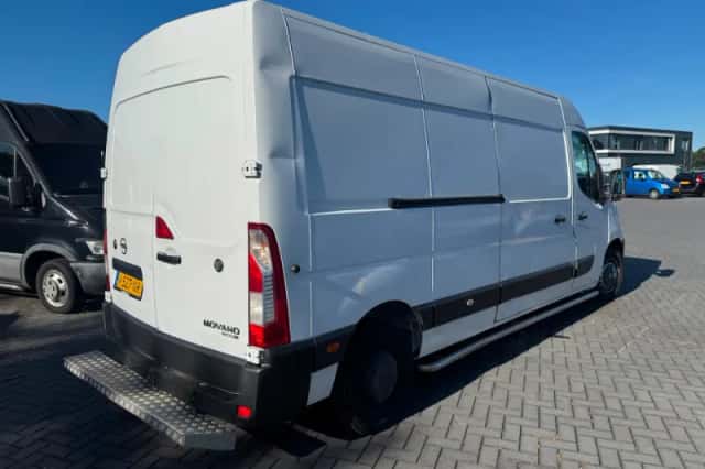 Opel Movano (2018) thumbnail 2