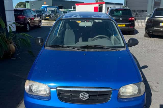 Suzuki Alto (2005) thumbnail 5