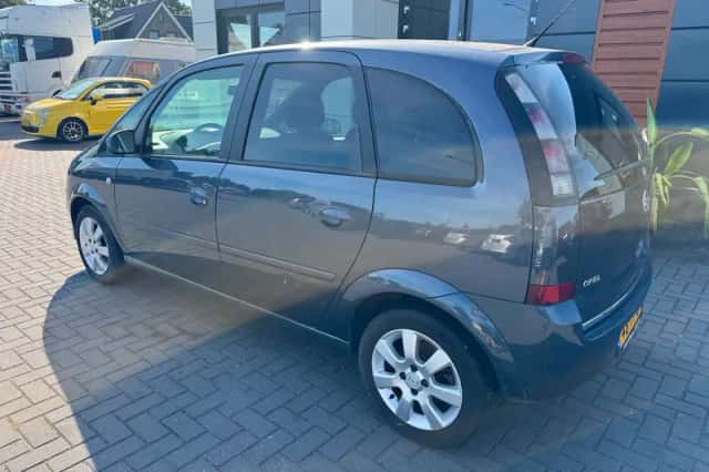 Opel Meriva (2007) thumbnail 3