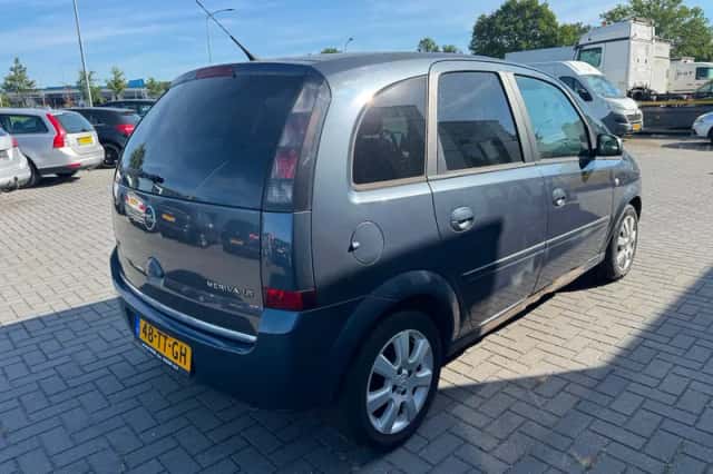 Opel Meriva (2007) thumbnail 4