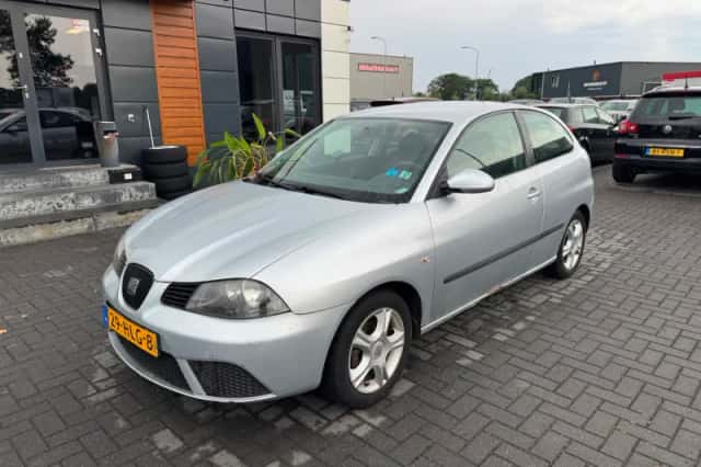 SEAT Ibiza (2009) thumbnail 1
