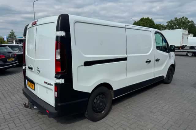 Opel Vivaro (2017) thumbnail 3