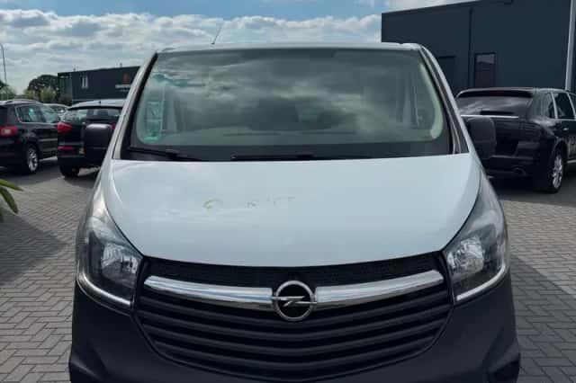 Opel Vivaro (2017) thumbnail 6