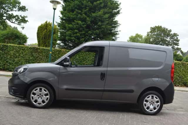 Fiat Doblò (2019) thumbnail 4