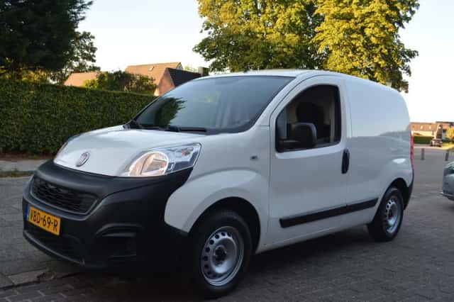 Fiat Fiorino (2019) thumbnail 1