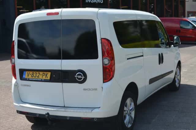 Opel Combo (2018) thumbnail 6