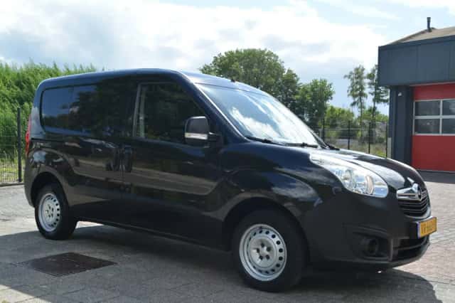 Opel Combo (2015) thumbnail 1