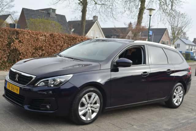 Peugeot 308 (2018) thumbnail 1