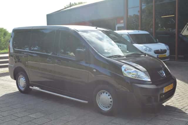Peugeot Expert (2012) thumbnail 1