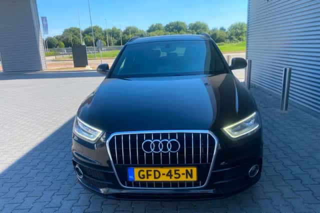 Audi Q3 (2013) thumbnail 3