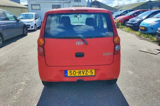 Daihatsu Cuore (2011) thumbnail 2
