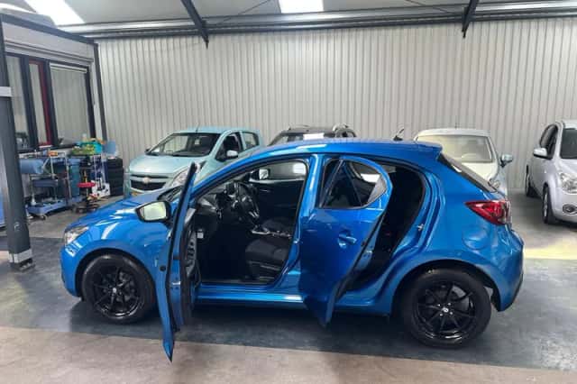 Mazda 2 (2017) thumbnail 3