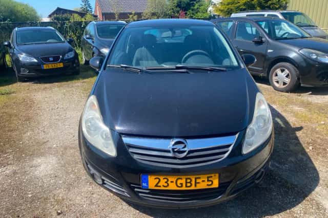 Opel Corsa (2008) thumbnail 2
