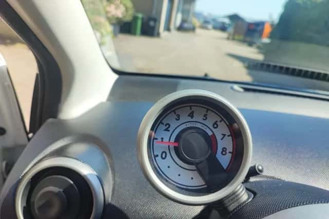 Peugeot 107 (2010) thumbnail 6