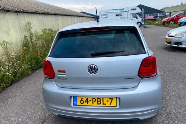 Volkswagen Polo (2011) thumbnail 6