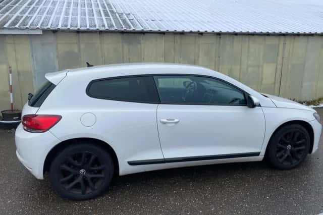 Volkswagen Scirocco (2010) thumbnail 5