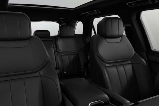 Land Rover Range Rover Sport (2026) thumbnail 5
