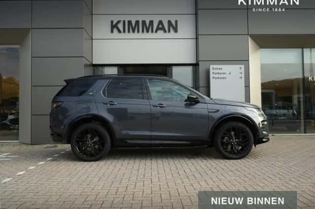Land Rover Discovery Sport (2026) thumbnail 1