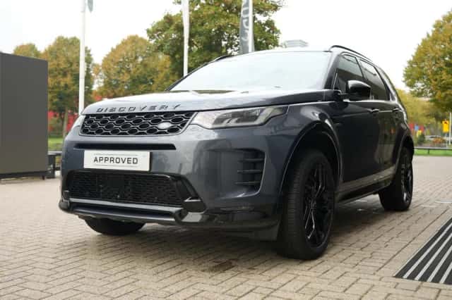 Land Rover Discovery Sport (2026) thumbnail 4