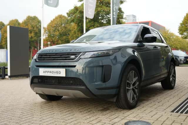 Land Rover Range Rover Evoque (2026) thumbnail 4