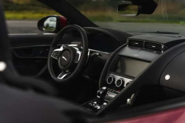 Jaguar F-Type (2024) thumbnail 3