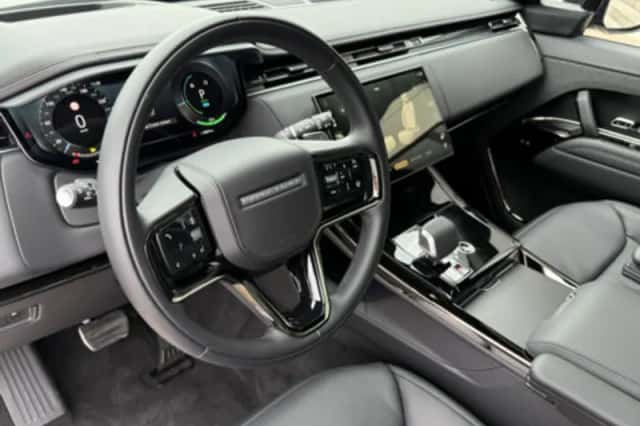 Land Rover Range Rover Sport (2023) thumbnail 5