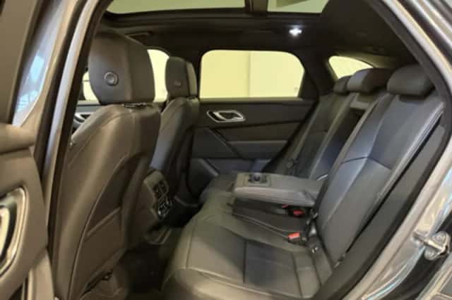 Land Rover Range Rover Velar (2025) thumbnail 64