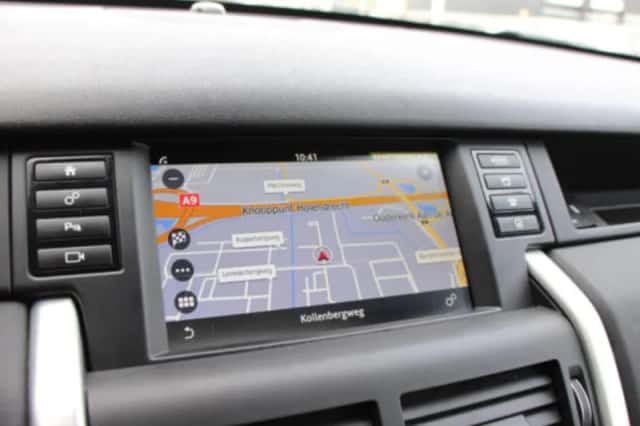 Land Rover Discovery Sport (2025) thumbnail 100