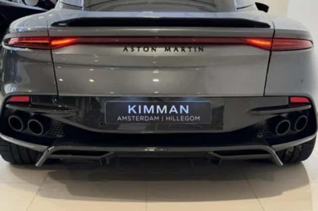 Aston Martin DBS (2021) thumbnail 17