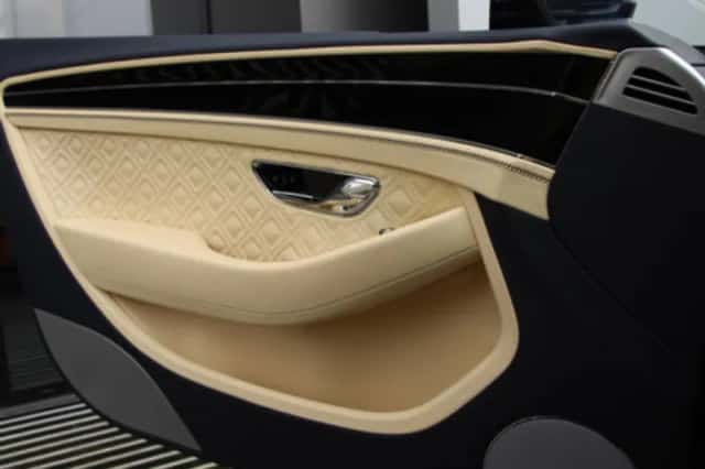 Bentley Continental GTC (2018) thumbnail 16