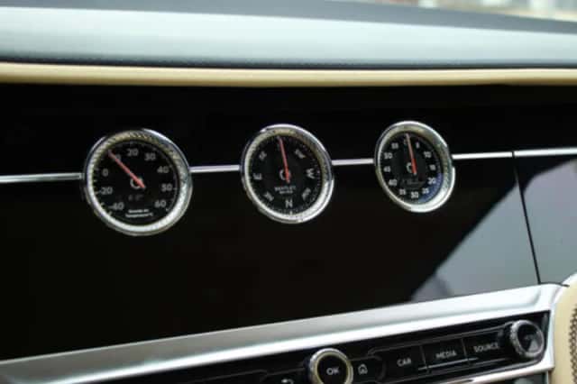 Bentley Continental GTC (2018) thumbnail 35
