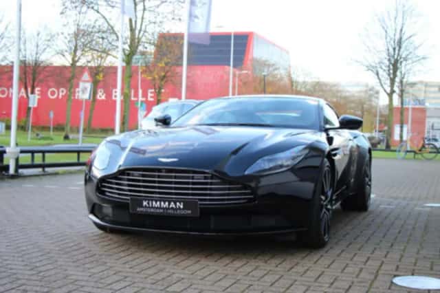 Aston Martin DB11 (2022) thumbnail 3