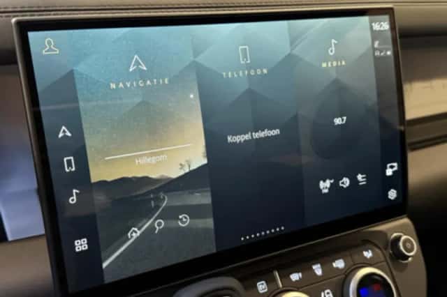 Land Rover Defender (2026) thumbnail 26