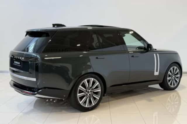 Land Rover Range Rover (2024) thumbnail 3