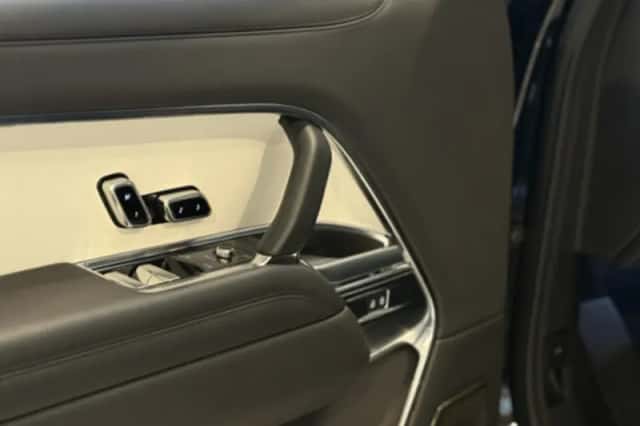 Land Rover Range Rover (2025) thumbnail 41
