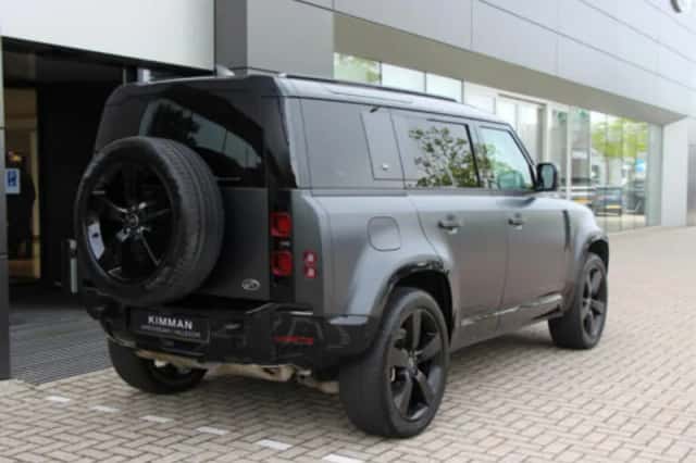 Land Rover Defender (2009) thumbnail 49