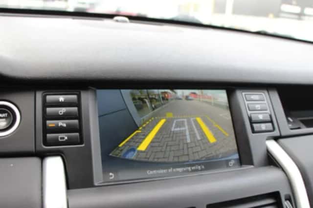Land Rover Discovery Sport (2025) thumbnail 101