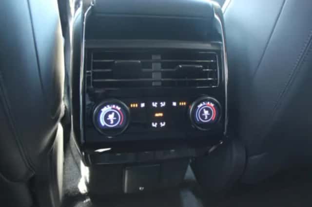 Land Rover Range Rover Sport (2023) thumbnail 91
