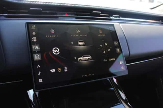 Land Rover Range Rover Sport (2023) thumbnail 74