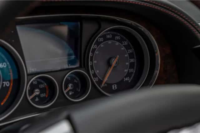 Bentley Continental GTC (2019) thumbnail 104