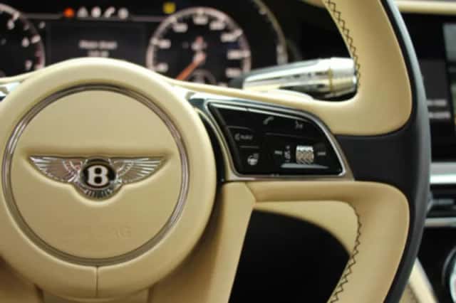 Bentley Continental GTC (2019) thumbnail 23